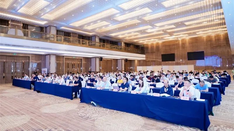 QGM 2025 жылы «Янцзе өзенінің экономика белдеуіндегі типтік қатты қалдықтарды кешенді кәдеге жарату және жаңа материалдарды өндіру және пайдалану бойынша 7-ші технологиялық конференция» алмасу конференциясы және жаңа материалдарды пайдалану бойынша 7-ші технологиялық конференция »