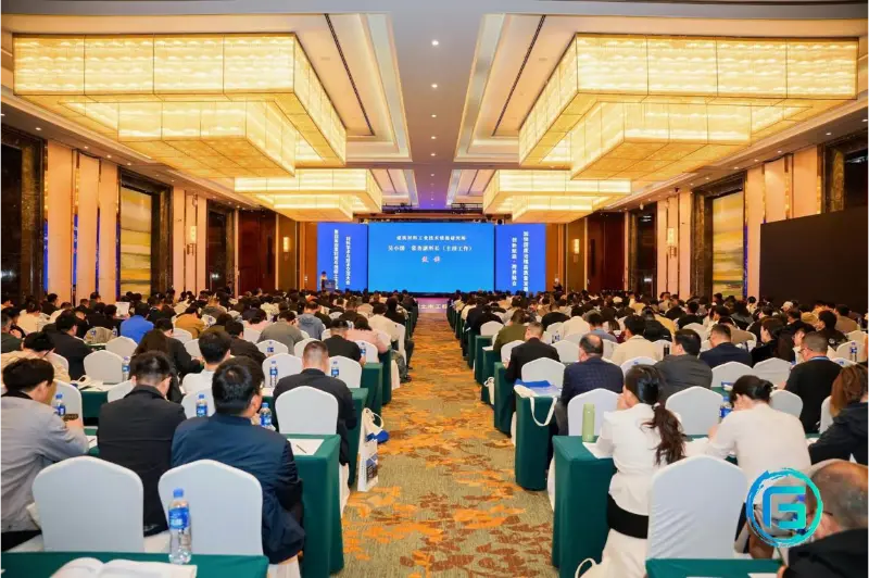 Қатты қалдықтардың ресурстарын кәдеге жаратуға назар аудару: Quangong Machinery Co., Ltd. Сучжоудағы ірі өнеркәсіптік іс-шарада көрсетеді.